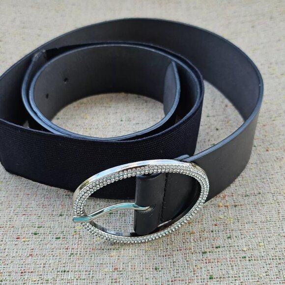Women Belt Crystals Accent Buckle Black Faux Leather Waistband Size 22/24 44in - Picture 4 of 10
